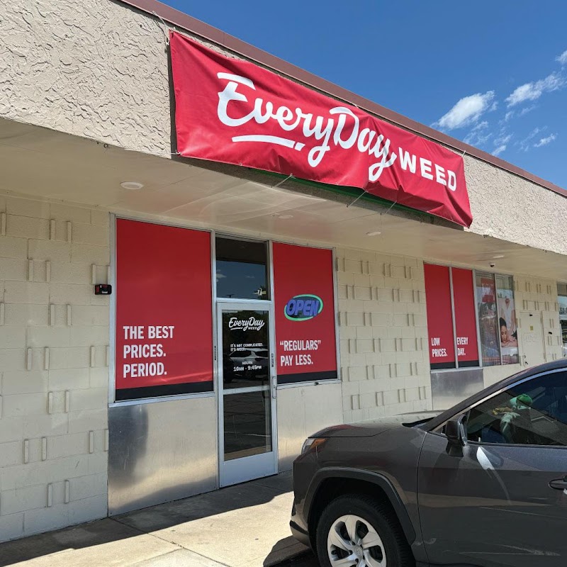 Video tour of Every Day Weed Boulder retail environment