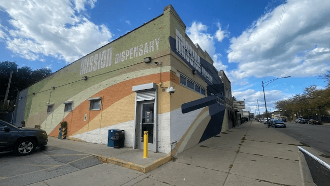 Video tour of Mission Dispensary South Chicago retail environment