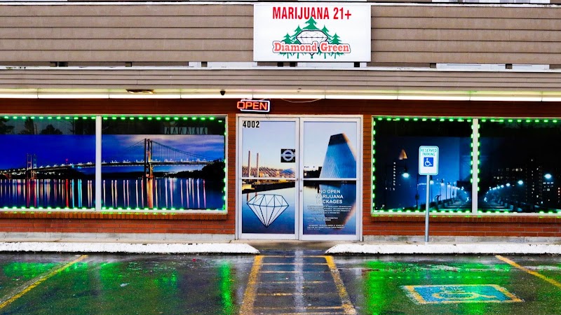 Video tour of Diamond Green Tacoma retail environment