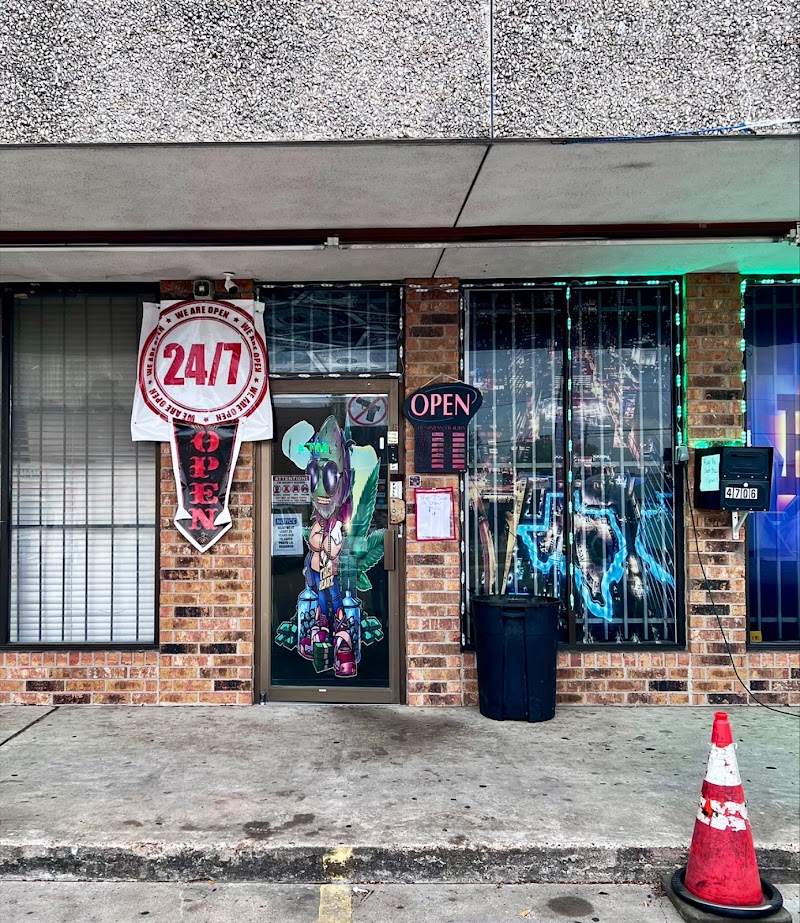 Video tour of THC HEADZ retail environment
