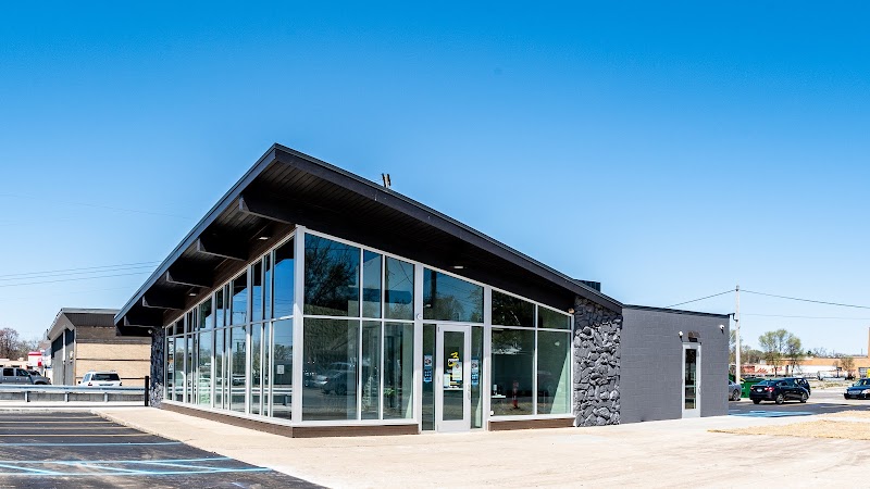 Video tour of Skymint Grand Rapids Marijuana & Cannabis Retailer retail environment