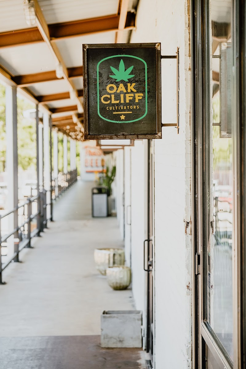 Video tour of Oak Cliff Cultivators retail environment