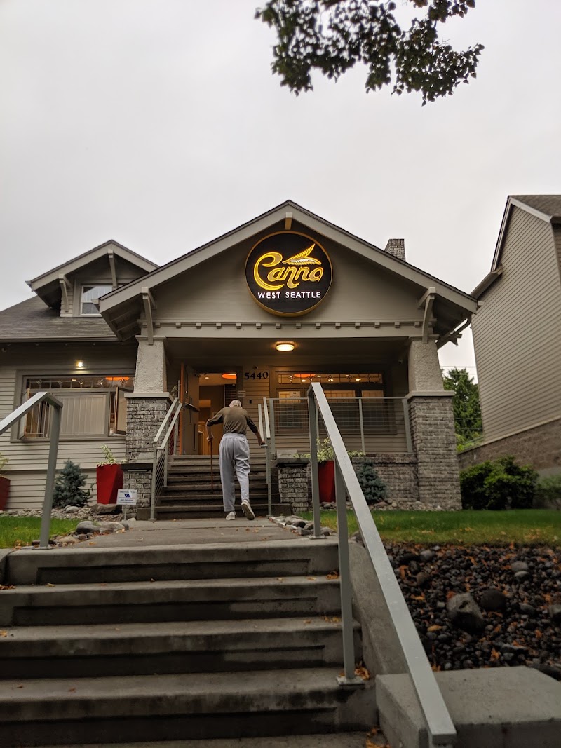 Video tour of Canna West Seattle retail environment